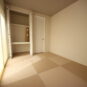 内装 1階4.5帖の和室はLDKと廊下からの2Wayで出入りが可能です。